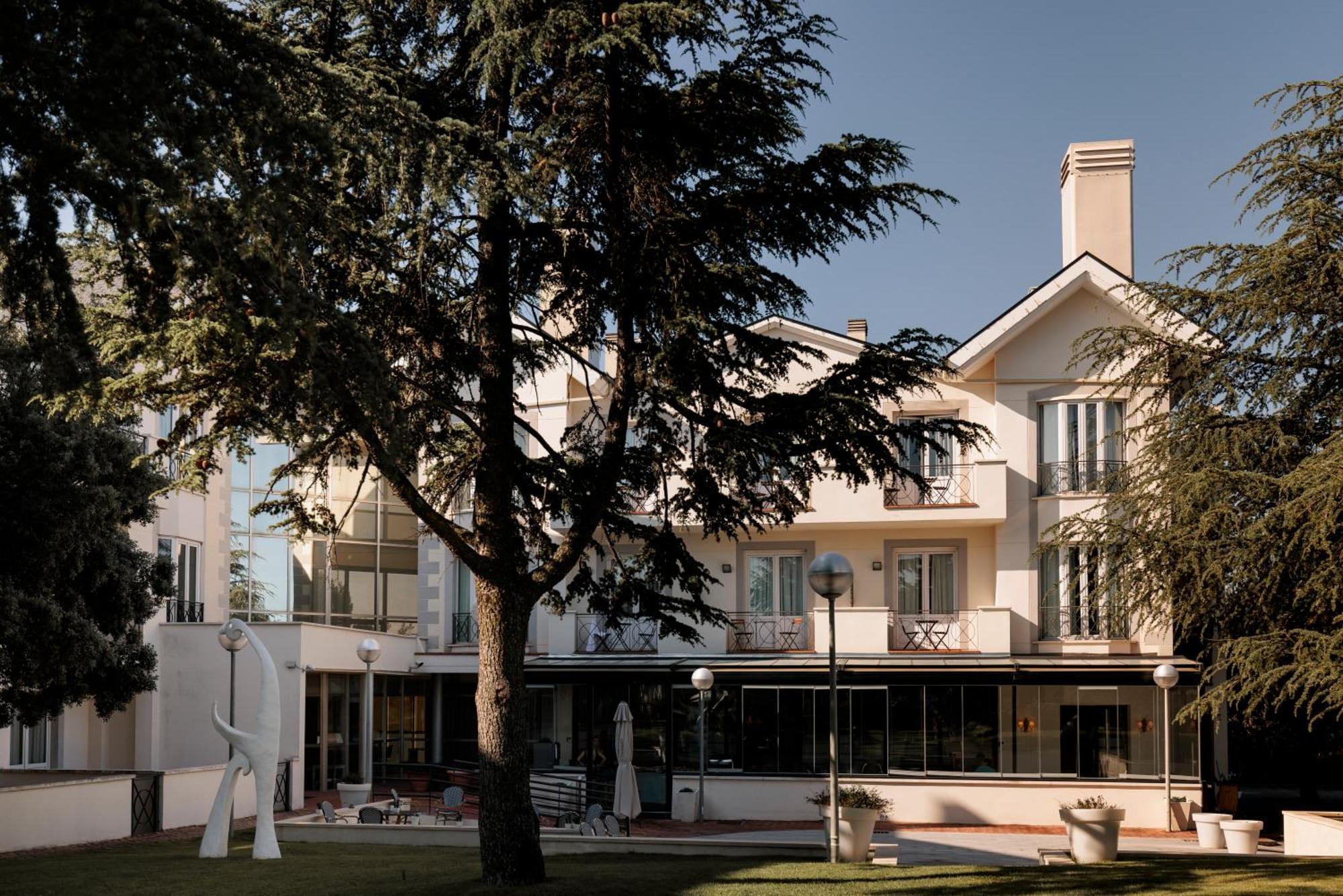 Hotel Pax Torrelodones Exterior photo