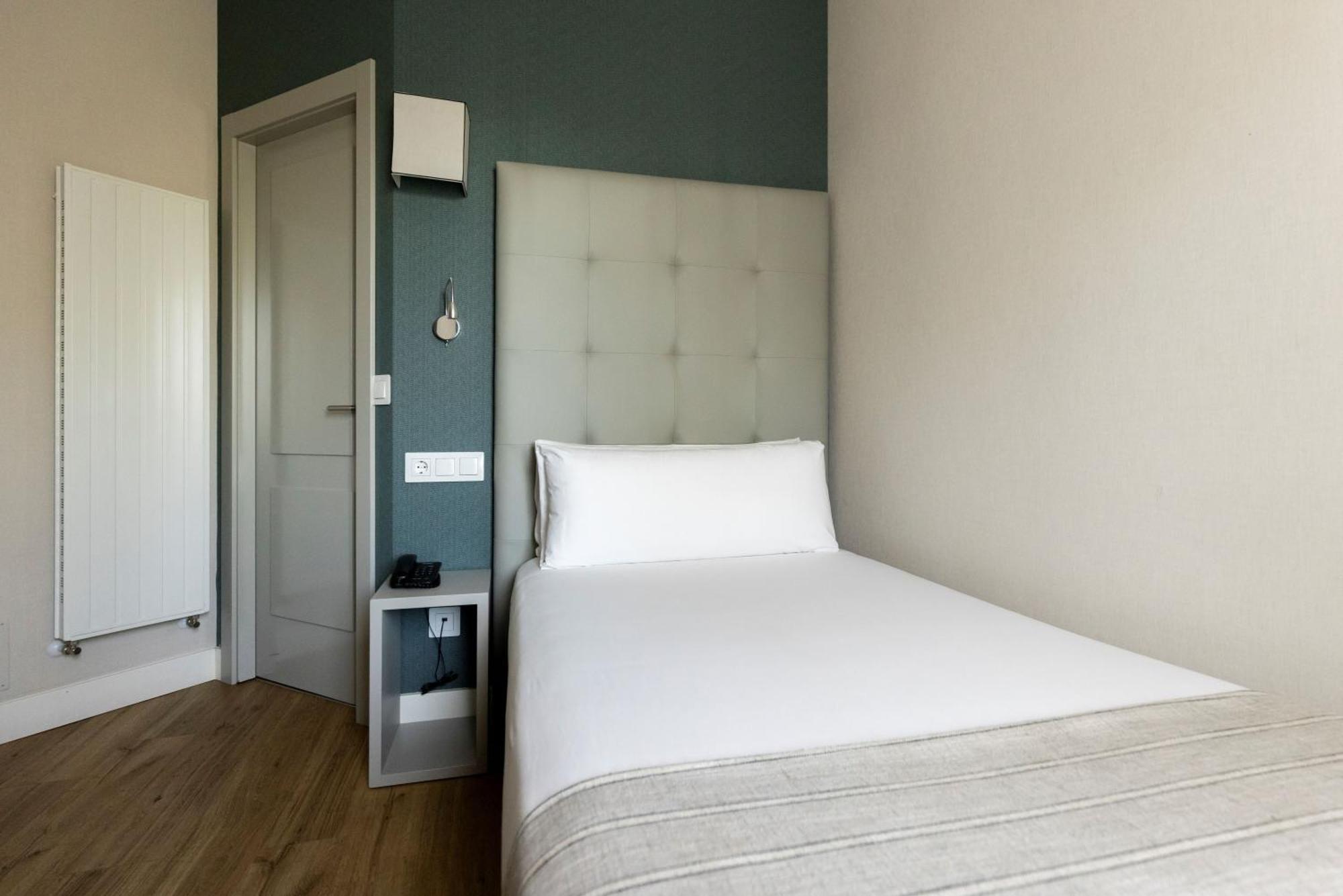 Hotel Pax Torrelodones Exterior photo