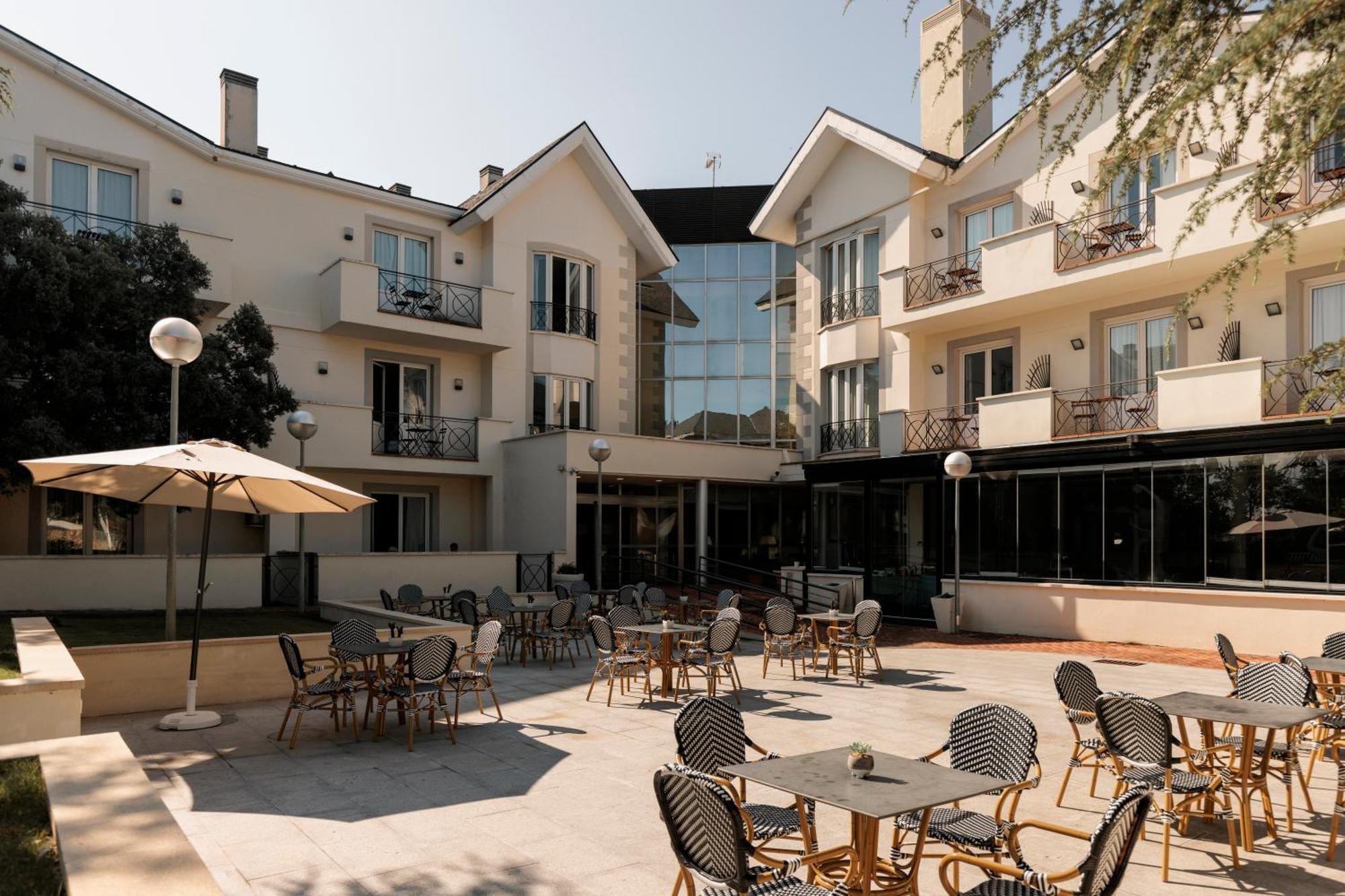 Hotel Pax Torrelodones Exterior photo